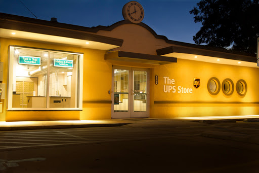Shipping and Mailing Service «The UPS Store of 34th Street», reviews and photos, 1101 W 34th St, Austin, TX 78705, USA
