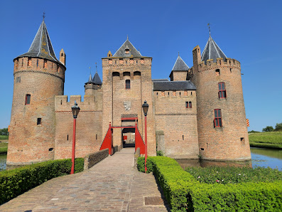 Rijksmuseum Muiderslot Herengracht 1, 1398 AA Muiden, Nederland
