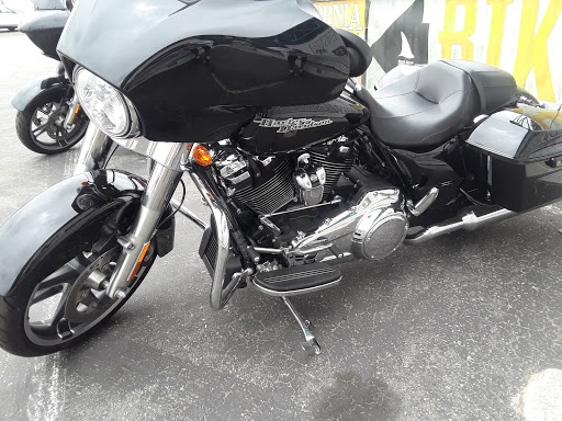 Harley-Davidson Dealer «California Harley-Davidson», reviews and photos, 1517 Pacific Coast Hwy, Harbor City, CA 90710, USA