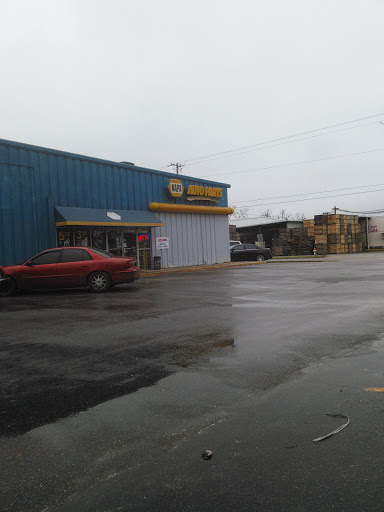 Auto Parts Store «NAPA Auto Parts - Automotive Parts & Equip Comp», reviews and photos, 406 E Hill Ave, Valdosta, GA 31601, USA