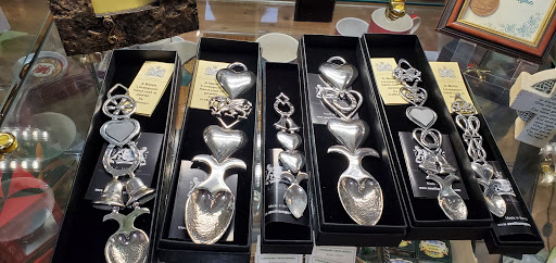 Irish Goods Store «Oxford Hall Celtic Shop», reviews and photos, 233 Bridge St, New Cumberland, PA 17070, USA