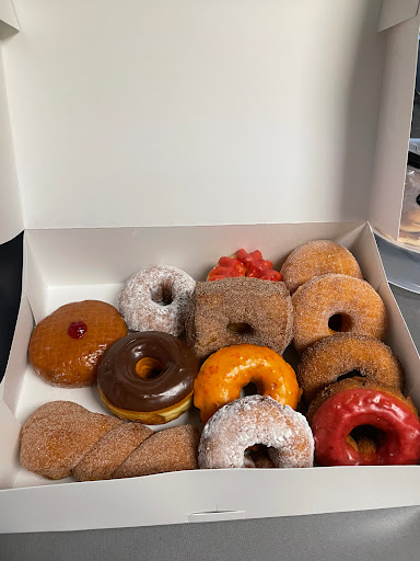 Donut Shop «Family Donut Shop», reviews and photos, 2100 N Northgate Way, Seattle, WA 98133, USA