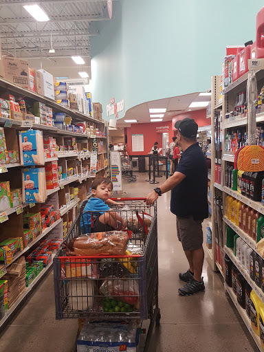Grocery Store «H-E-B Grocery», reviews and photos, 7811 McPherson Rd, Laredo, TX 78045, USA