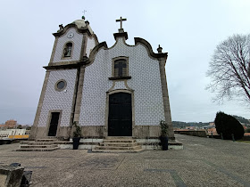 Igreja Paroquial de Vilar do Paraíso