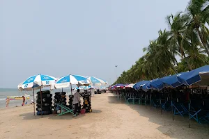 Bangsaen beach image