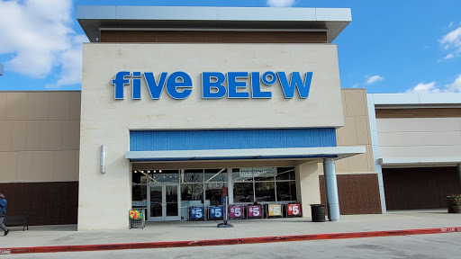 Variety Store «Five Below», reviews and photos, 6600 Spring Stuebner Rd Suite 156, Spring, TX 77389, USA