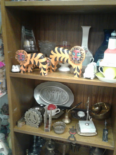 Antique Store «The Antique & Thrift Shop», reviews and photos, 100 Sunrise Hwy, Valley Stream, NY 11581, USA