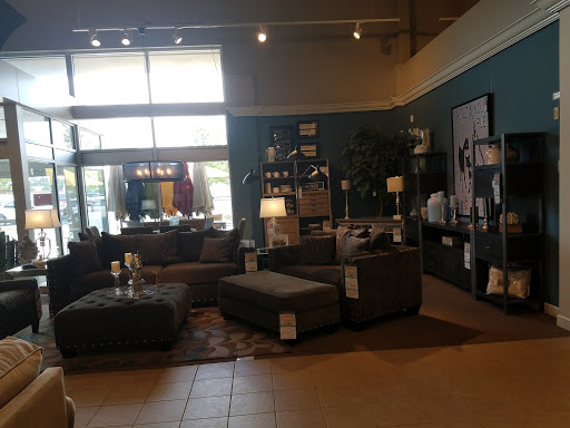 Furniture Store «Art Van Furniture - Auburn Hills», reviews and photos, 4612 Baldwin Rd, Auburn Hills, MI 48326, USA
