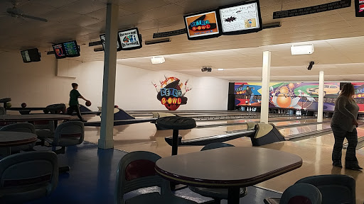 Bowling Alley «Retro Bowl», reviews and photos, 906 Liberty Dr, Liberty, MO 64068, USA