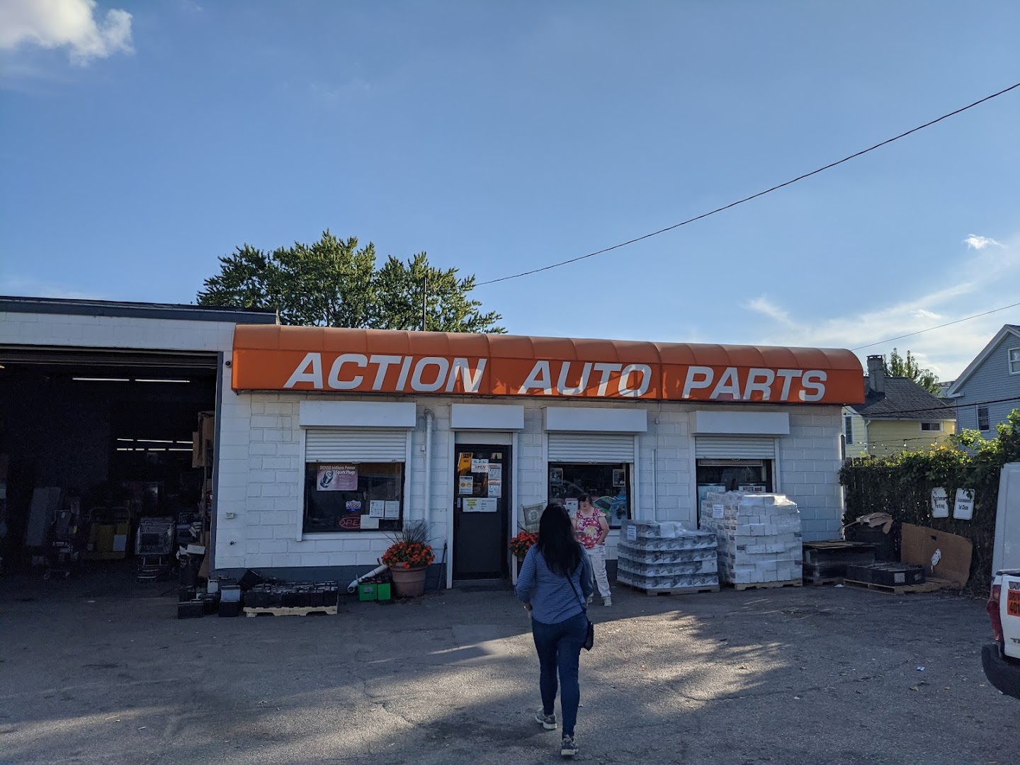 Auto parts store In Providence RI 