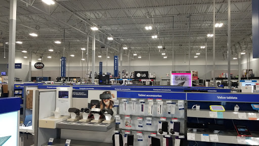 Electronics Store «Best Buy», reviews and photos, 3300 Gateway St, Springfield, OR 97477, USA