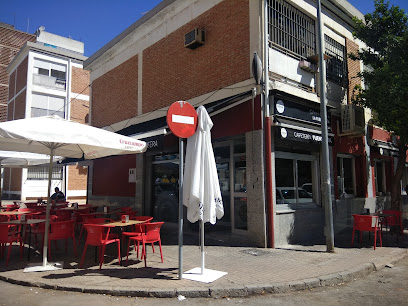 Bar-Cafetería- Churrería La Fuensanta - Pl. Rubén Darío, 7, 14010 Córdoba, Spain