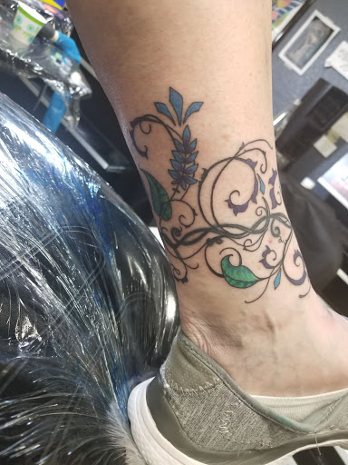 Tattoo Shop «IF Tattoo Studio», reviews and photos, 2620 W Broadway Rd #7, Mesa, AZ 85202, USA