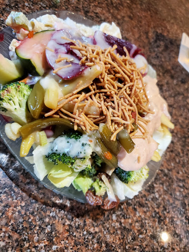 Restaurant «Sargents Restaurant & Lounge», reviews and photos, 9021 N Government Way, Hayden, ID 83835, USA