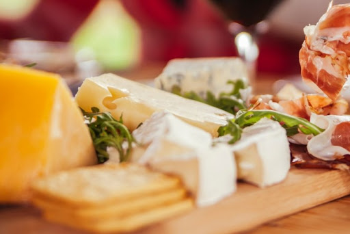 Grocery Store «Newport Avenue Market», reviews and photos, 1121 NW Newport Ave, Bend, OR 97703, USA