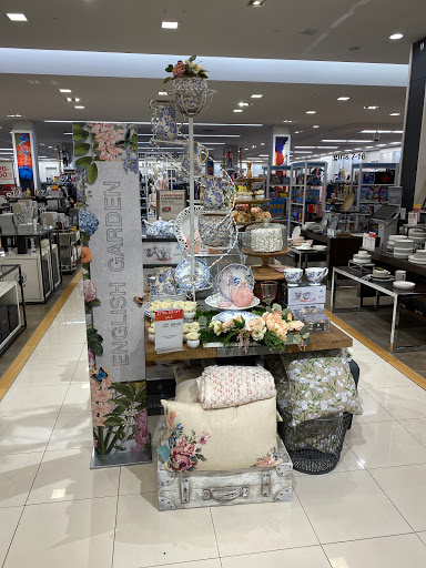 Department Store «Lord & Taylor», reviews and photos, 27650 Novi Road, Novi, MI 48377, USA