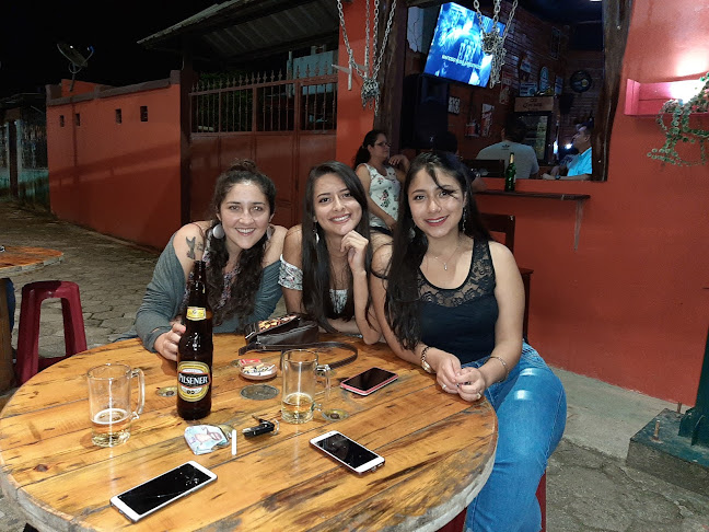 Opiniones de El Callejón bar en Tena - Pub