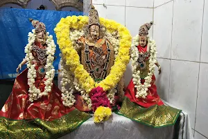 Sri Radha Rukmani sameda Venugopala Swamy image