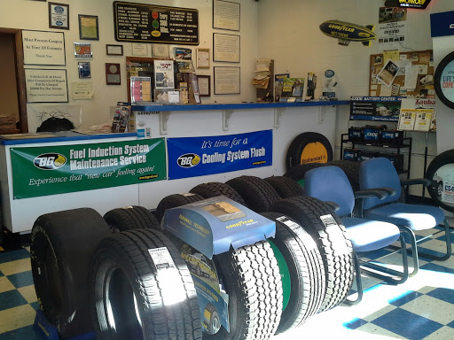 Auto Repair Shop «Madison Heights Tire & Auto», reviews and photos, 580 W 11 Mile Rd, Madison Heights, MI 48071, USA