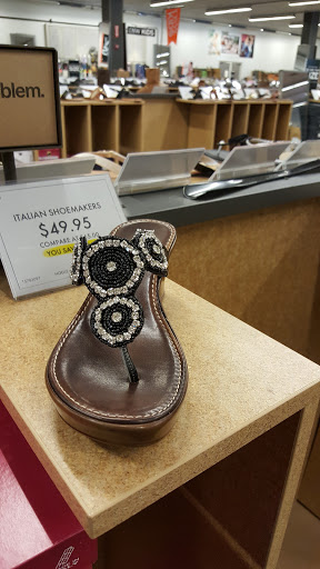 Shoe Store «DSW Designer Shoe Warehouse», reviews and photos, 7415 Laguna Blvd, Elk Grove, CA 95758, USA