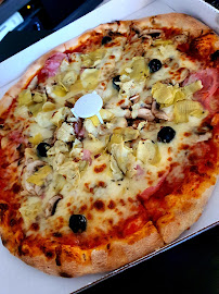 Plats et boissons du Pizzeria Escale Pizza à Villefranche-sur-Saône - n°4