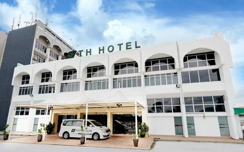 TH Hotel Kelana Jaya image