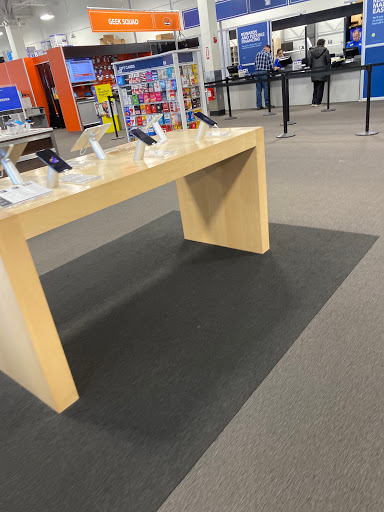 Electronics Store «Best Buy», reviews and photos, 1 Garden State Plaza Blvd, Paramus, NJ 07652, USA