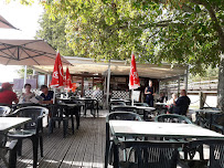 Atmosphère du Restaurant français Les Quais de Taillebourg - n°3