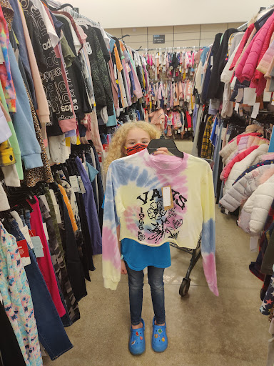 Department Store «Nordstrom Rack The Shops at Oak Brook Place», reviews and photos, 2155 22nd St, Oak Brook, IL 60523, USA