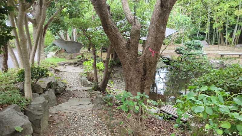 披露山日本庭園