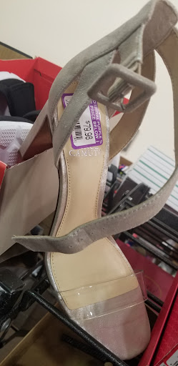 Shoe Store «DSW Designer Shoe Warehouse», reviews and photos, 13711 S Tamiami Trail, Fort Myers, FL 33912, USA