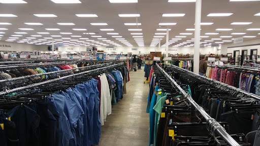 Thrift Store «The Salvation Army Family Store & Donation Center», reviews and photos, 717 3rd Ave SE, Cedar Rapids, IA 52401, USA