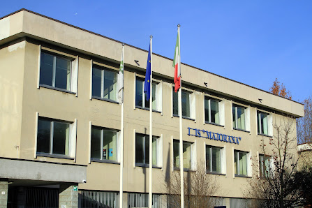 Istituto Istruzione Superiore Ettore Majorana Via A. De Gasperi, 6, 20811 Cesano Maderno MB, Italia