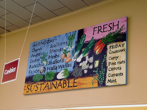 Grocery Store «Harvest Fresh Grocery & Deli», reviews and photos, 251 NE 3rd St, McMinnville, OR 97128, USA