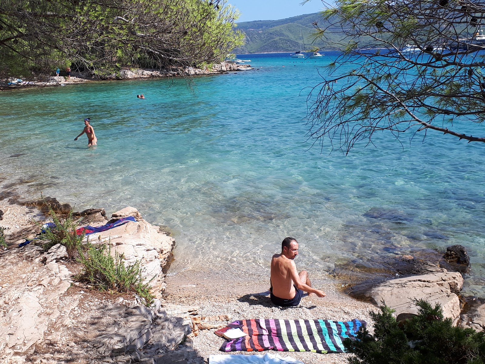 Photo de Paklena beach zone sauvage