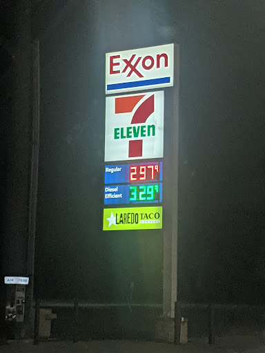 Convenience Store «Stripes», reviews and photos, 1138 US-281, Blanco, TX 78606, USA