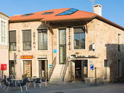 Hotel Restaurante O balcón da ribeira - Praza do Barquillero, 4, 6, 32740 Parada de Sil, Province of Ourense, Spain