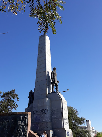 Monumento al General Bartolomé Mitre