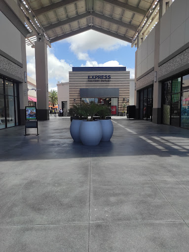 Shopping Mall «Las Americas Premium Outlets», reviews and photos, 4211 Camino De La Plaza, San Diego, CA 92173, USA