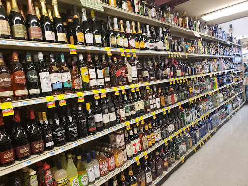 Grocery Store «Gualala Supermarket», reviews and photos, 39225 CA-1, Gualala, CA 95445, USA