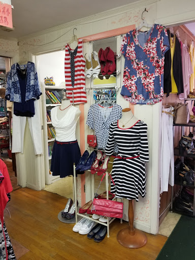 Consignment Shop «New To You Consignment Shop», reviews and photos, 6707 Massachusetts Ave, New Port Richey, FL 34653, USA
