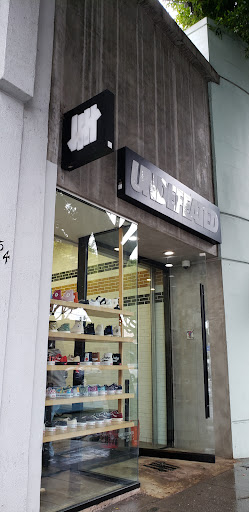 Undefeated Santa Monica, 2654 Main St # B, Santa Monica, CA 90405, USA, 