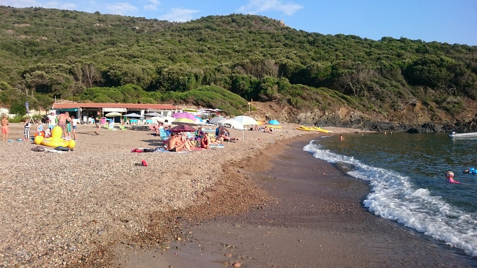 Foto de La playa Punta Rossa II con muy limpio nivel de limpieza