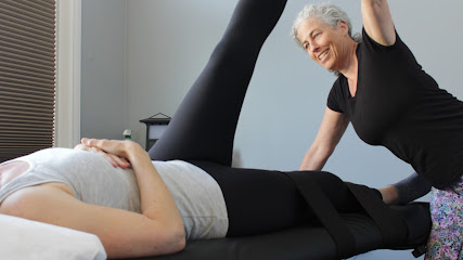 Upper Grand Movement Therapy : Kelly Offer RMT