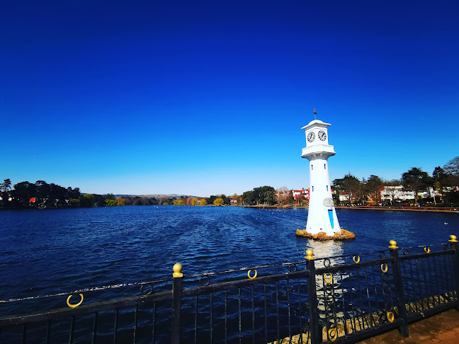 Comments and reviews of Roath Park