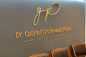 Ortodontia Gabriel Grunewald Paiva - Invisalign Doctor - Juiz de Fora image