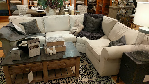 Furniture Store «Pottery Barn», reviews and photos, 75 Middlesex Turnpike #2001a, Burlington, MA 01803, USA