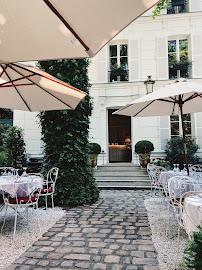 Extérieur du Restaurant Hôtel Particulier Montmartre à Paris - n°12