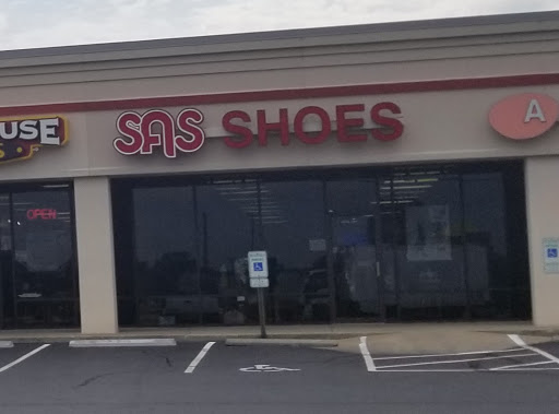 Shoe Store «SAS Shoes», reviews and photos, 215 S Hurstbourne Pkwy # 105, Louisville, KY 40222, USA