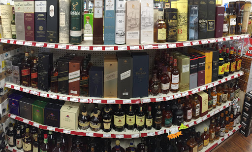 Liquor Store «Westford Package Wine & Spirits», reviews and photos, 175 Littleton Rd E, Westford, MA 01886, USA